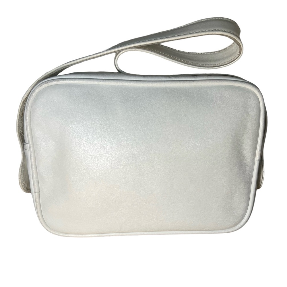 Courrèges vintage leather bag iconic camera bag with signature front logo white - Picture 5 of 16